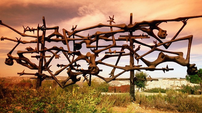 Памятники жертвам Холокоста со всего мира
