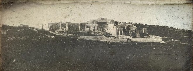 Первые фотографии Иерусалима, сделанные 175 лет назад Пранже, ворота, время, только, столетия, находится, древних, ценность, находящейся, кладовке, минувшего, имении, обнародованы, дагерротипных, восемьдесят, спустя, двадцатые, внесен, снимки, Удивительно