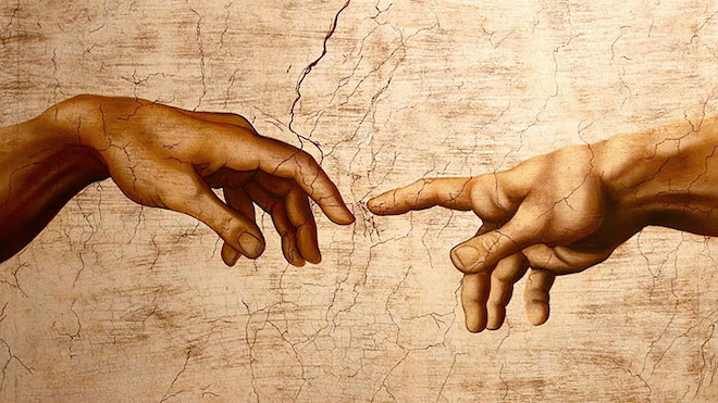 Почему пальцы Бога и Адама не соприкасаются на фреске Микеланджело?