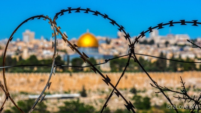 Израиль закрывает 9 городов из-за коронавируса