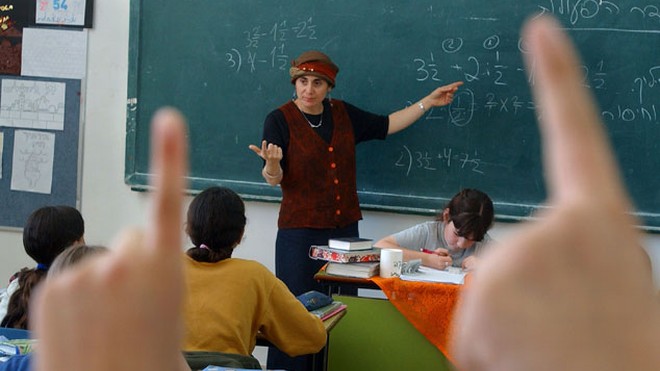 Нынче в школе 6 класс вроде института